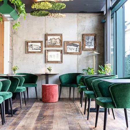 Adler Suite & Stube-2